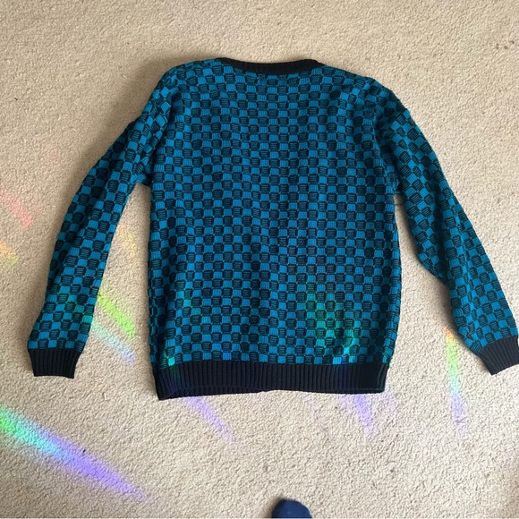 *SOLD* Blue Patterned Cardigan - Picture 5 of 5